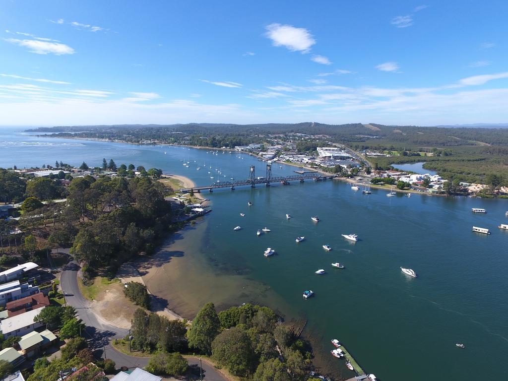Corymbia Batemans Bay Villa Exterior photo